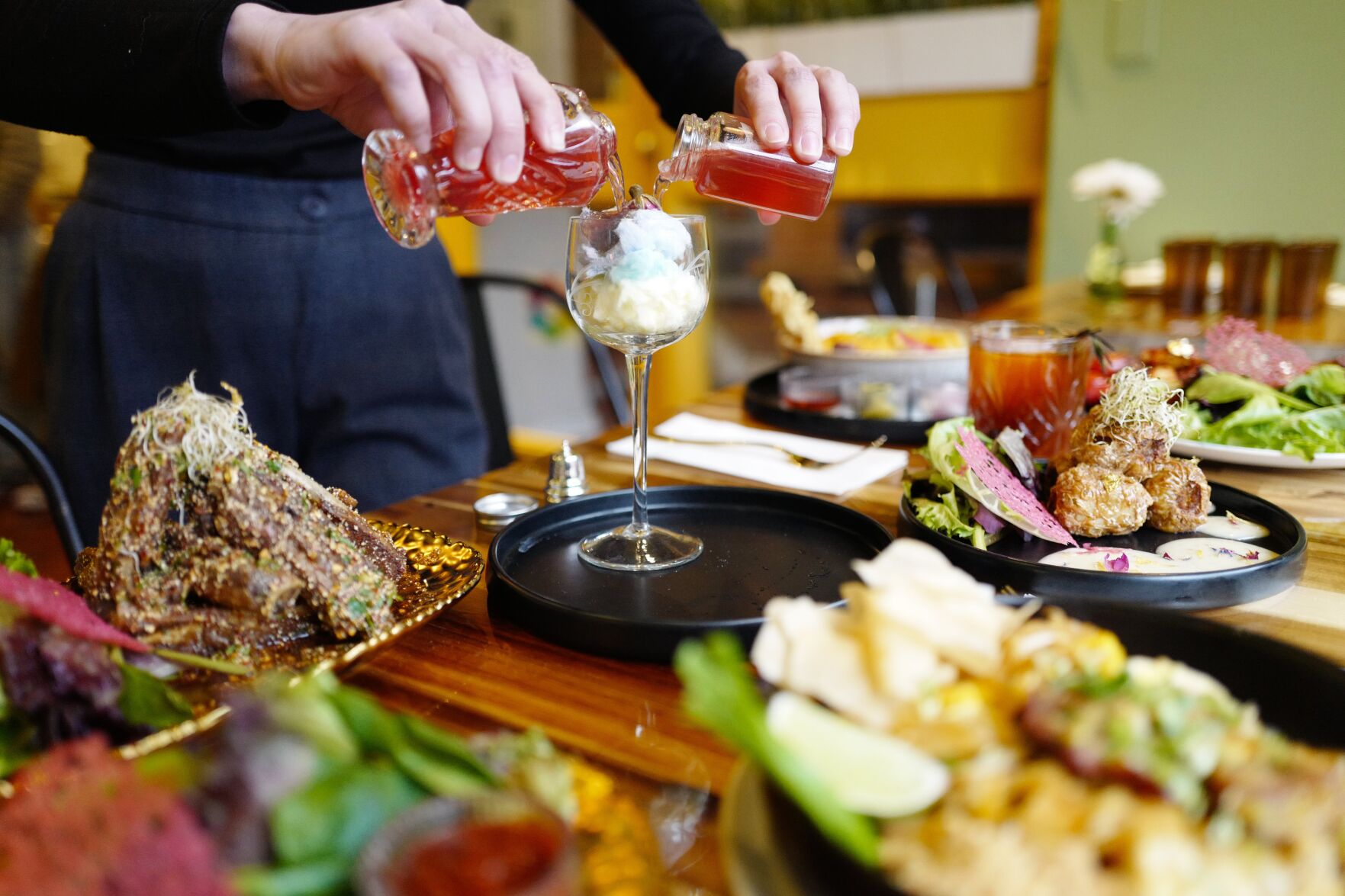 TORONTO-THAI-COCKTAIL.JPG